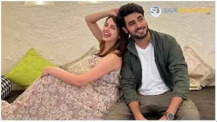 Akshay Mhatre Wiki, Parents, Girlfriend, Net Worth, Age