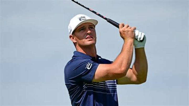 Bryson DeChambeau Floored After Walking Face First Into Rope