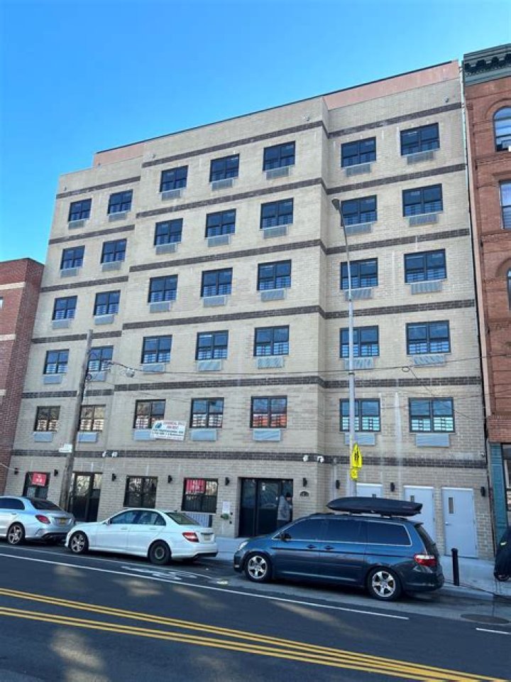 Comunilife - El Borinquen, 3401 Third Avenue - Rentals in Morrisania