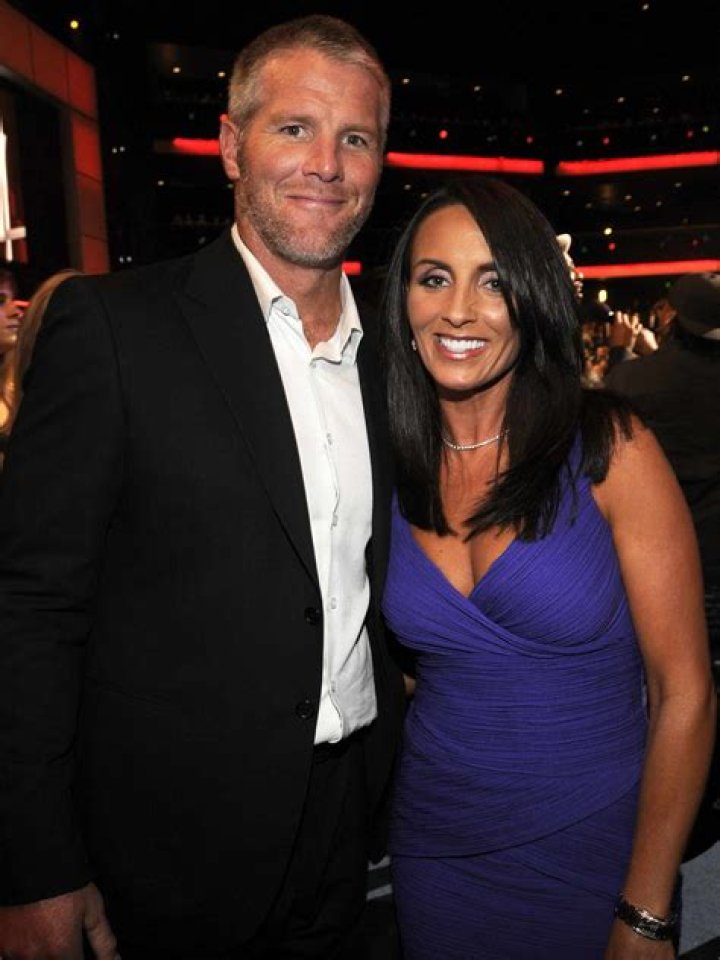 Deanna Favre's age, net worth, husband, Instagram, Hope Foundation, books