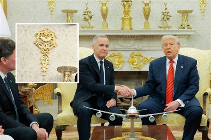 Definitions of gaudy - OneLook