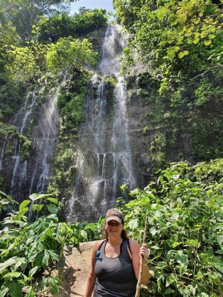 El Salavador's Ruta de las Flores means waterfalls and coffee