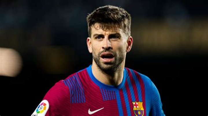 Gerard Piqué - Age, Bio, Birthday, Family, Net Worth