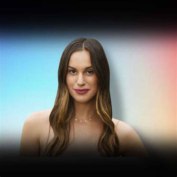 Hannah Berner - Age, Bio, Birthday, Family, Net Worth