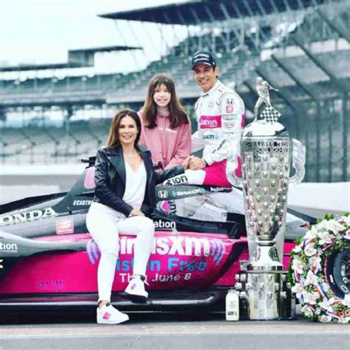 Hélio Castroneves Wife, Height, Parents, Net Worth