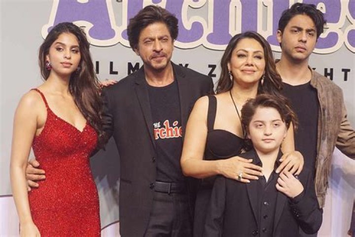Here is what Deepika Padukone said to Shah Rukh Khan and Gauri Khan following Pathaan's success