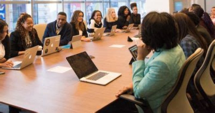 How to Intern For a Startup Abroad