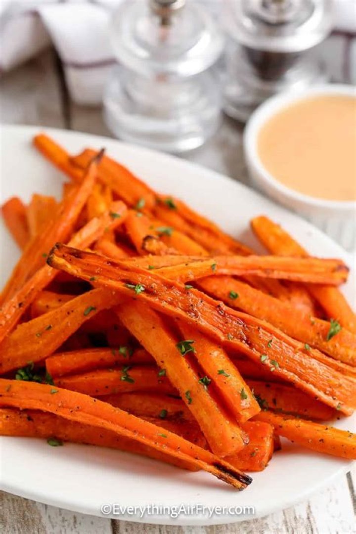 How to Make Crunchy Air-Fryer Carrot Fries