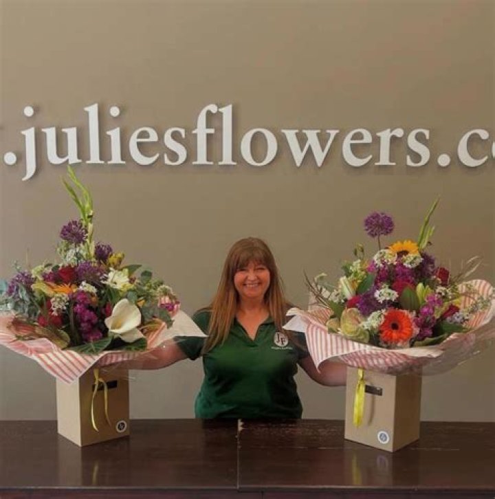 Julie Holding