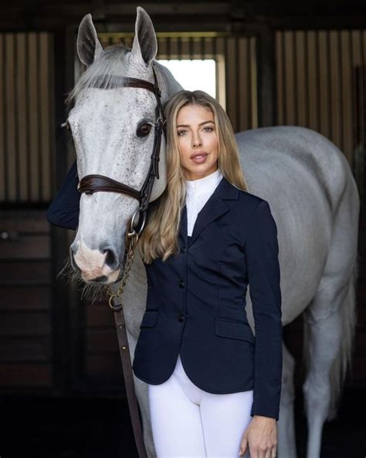Meet Tom Selleck’s Daughter, Hannah: The Gorgeous Equestrian