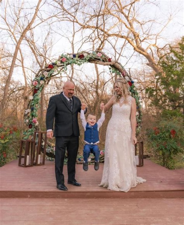 Megan Finney Bio, Birdman Daughter, Age, Job, Married