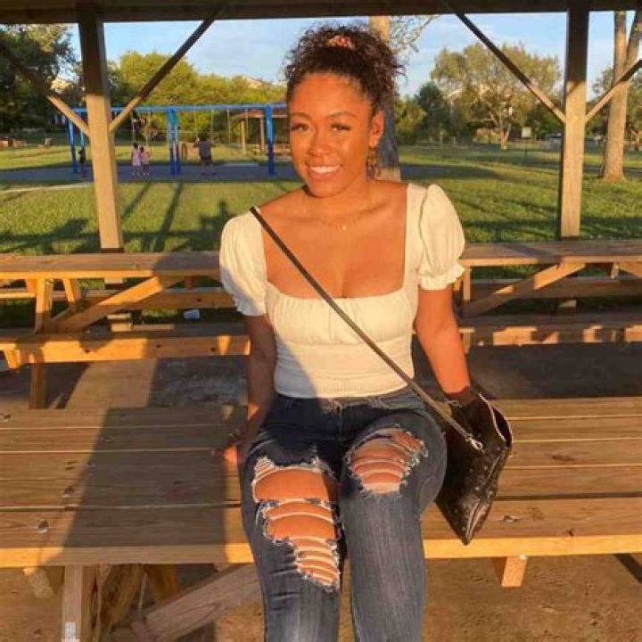 Mia Kanu Parents | Wiki, Age, Career, Height, Net Worth, Bio