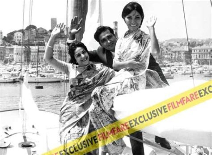 Modern, ancient, forever... Nargis | Filmfare.com