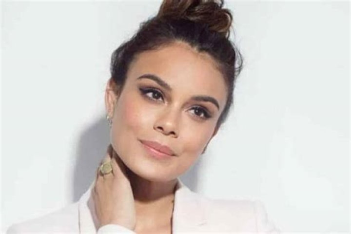Nathalie Kelley wiki, biography, age, net worth, boyfriend, family