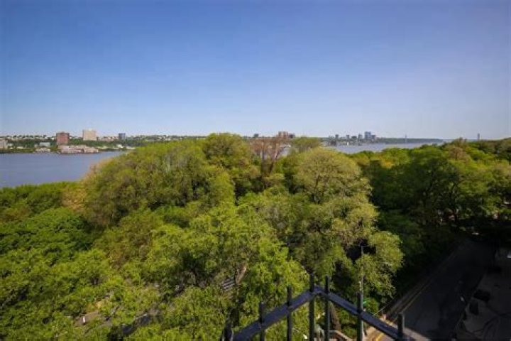 Parc Fifteen, 210 East 15th Street - Gramercy Park