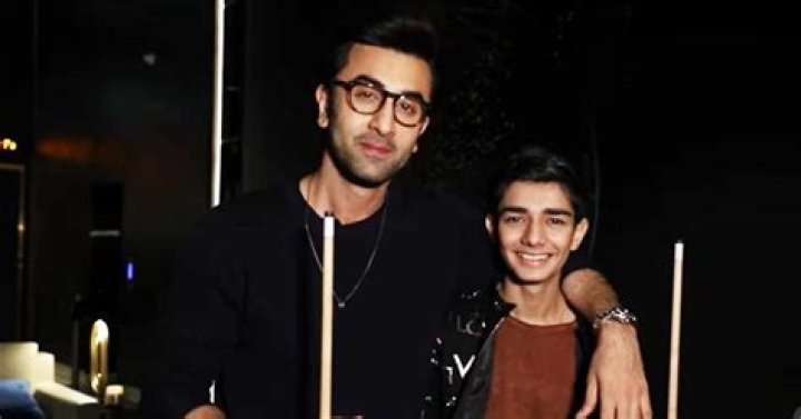 Ranbir Kapoor announces the new release date of Toolsidas Junior with a game of snooker
