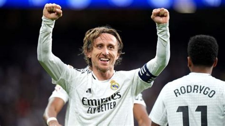 Real Madrid’s Luka Modric Pens Heartwarming Message to Barca Legend