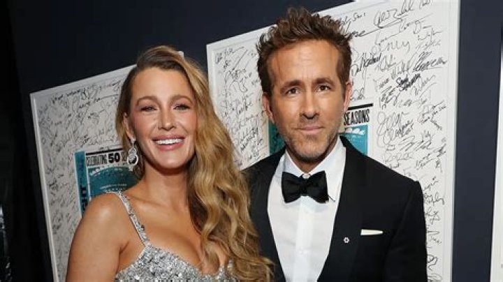 Ryan Reynolds: Actor, Age, Son, Wife, Net worth !