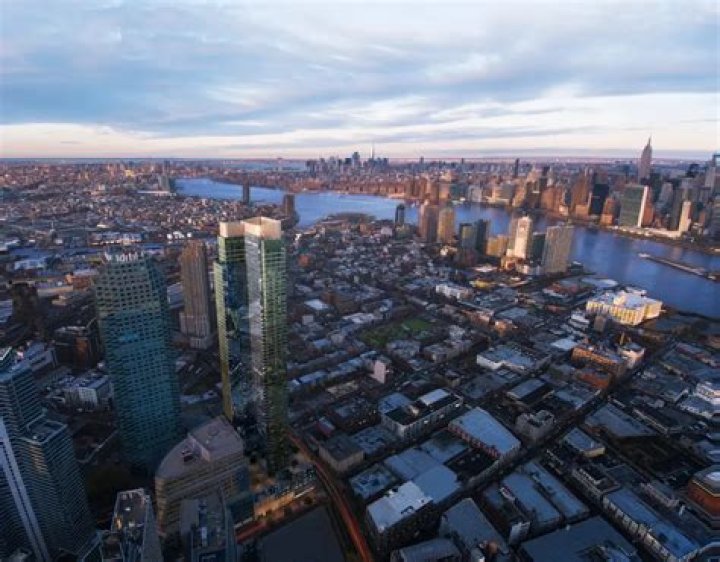 Skyline Tower Update: Long Island City condo is officially the tallest NYC building outside of Manhattan