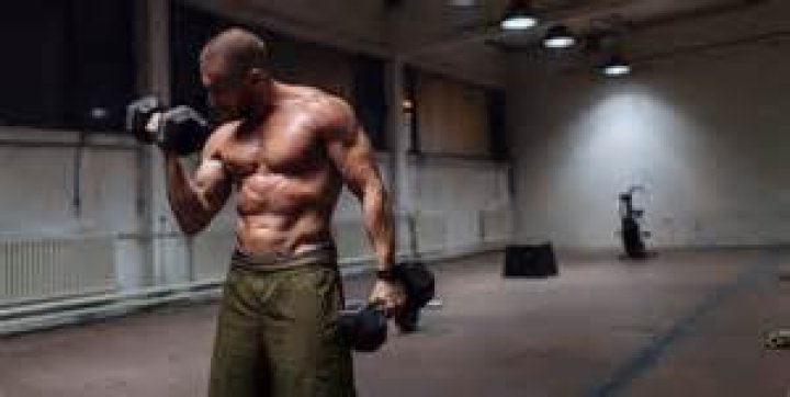 The Super Shake That Helps You Build Muscle Faster