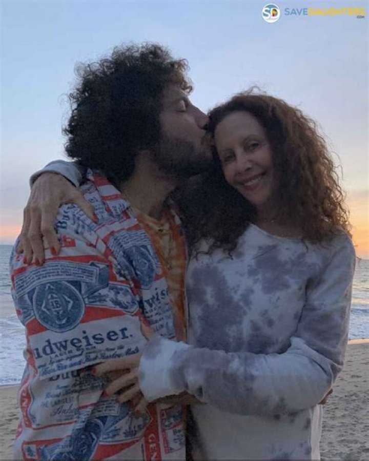 What is Benny Blanco Net Worth? Girlfriend, Height, Age, Parents